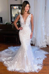 Long Mermaid Wedding Dress V Neck Sleeveless Lace Bridal Gown With Train