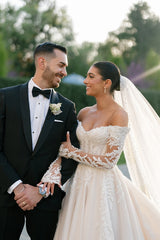 Long Sleeve Wedding Dress Off the Shoulder Beaded Lace Appliques Bridal Gown