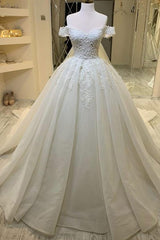 Luxurious Off The Shoulder Appliques A Line Ball Gown Princess Wedding Dress