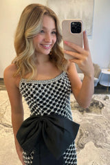 Luxury Black Pearls Spaghetti Straps Prom Dress With Statement Bow And High Slit Formal Evening Gown