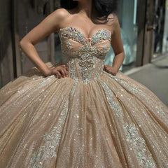 Luxury & Glamorous Ball Gown Sweetheart Neck Sleeveless Lace Applique Beaded Champagne Sequins Quinceanera Dress For Sweet 16