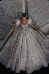 Luxury Short Sleeve Wedding Dress Ball Gown Square Neck Bridal Gown with Beadings and Rhinestones