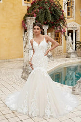 Mermaid Lace Spaghetti Straps Sleeveless White Wedding Dress Bridal Gown With Ruffles