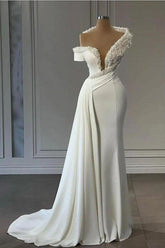 Mermaid Strapless Wedding Dress Floor Length Sleeveless Beaded Evening Gown With Side Train