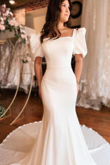 Mermaid Wedding Dress Square Neck Satin Backless Bridal Gown With Short Sleeves