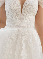 Off The Shoulder Ball Gown Wedding Dress With Short Sleeves Tulle Lace and Appliques