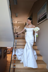 Off The Shoulder Beach Wedding Dress Satin Mermaid Bridal Gown