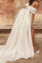 Off The Shoulder Short Wedding Dress Satin Bridal Dress with Detachable Train