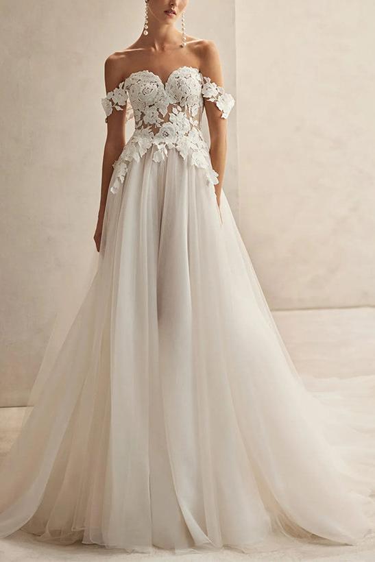 Off The Shoulder Sleeveless Court Train Lace/Tulle Wedding Dress