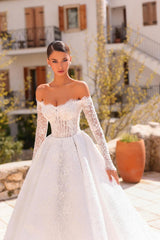 Off The Shoulder Wedding Dress Ball Gown Beaded Lace Appliques Bridal Gown