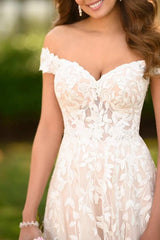 Off the Shoulder Sleeveless Tulle Sweep Train Wedding Dress With Appliques Lace