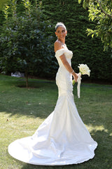 Off The Shoulder Beach Wedding Dress Satin Mermaid Bridal Gown