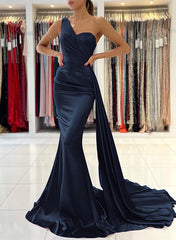 One Shoulder Sleeveless Silk Like Satin Sheath/Column Bridesmaid Dress
