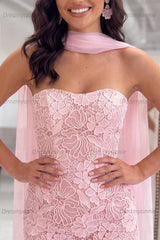 Pink Neck Scarf Lace Tight Strapless Short Homecoming Dress