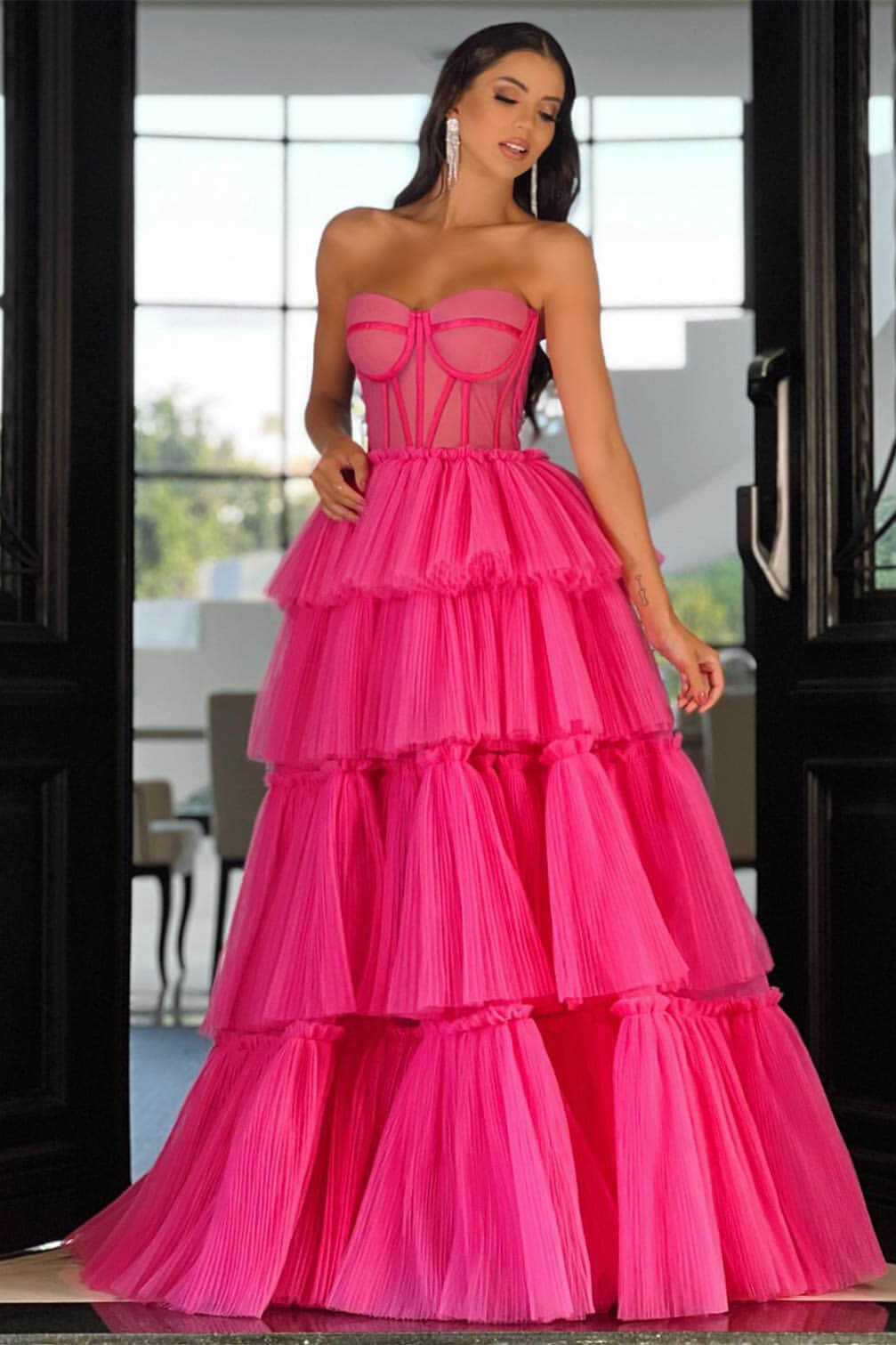 Pink Tiered Prom Dress Sleeveless Sweetheart Formal Dress