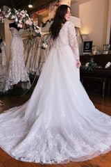 Plus Size Wedding Dress A-Line V-Neck Long Sleeves Bridal Dress