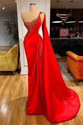 Red Sheath/Column Prom Dress Beaded Formal Evening Dress with Train and Slit
