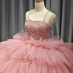 Simple & Casual Ball Gown Square Neck Spaghetti Straps Lace Appliques Beaded Tiered Pink Tulle Princess Evening Party Dress Quinceanera Dress For Sweet 16