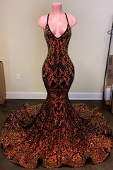 Sleeveless Halter Prom Dress Mermaid Appliques V Neck Evening Dress