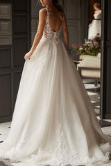 Sleeveless Sweep Train Tulle Wedding Dress With Appliques Lace