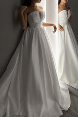 Strapless Sleeveless Satin Wedding Dress With Ruffle