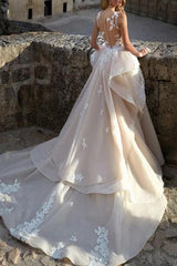 Sweetheart Lace/Tulle Wedding Dress with Appliques Lace