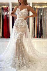 Sweetheart Sleeveless Lace Wedding Dress