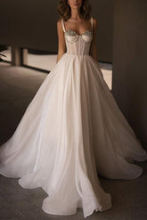 Sweetheart Sleeveless Organza Wedding Dress With Rhinestone