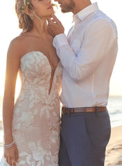 Sweetheart Sleeveless Sweep Train Lace Mermaid Wedding Dress