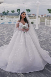 Sweetheart Wedding Dress Floor Length Sleeve Beaded Tulle Ball Gown Bridal Gown With Appliques