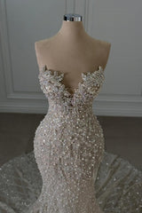Sweetheart Wedding Dress Mermaid Sleeveless Beaded Lace Bridal Gown