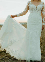 Trumpet/Mermaid V neck Long Sleeves Tulle Lace Sweep Train Wedding Dress With Appliques Lace