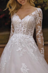 V Neck A Line Wedding Dress With Long Sleeves Lace/Tulle and Appliques Lace