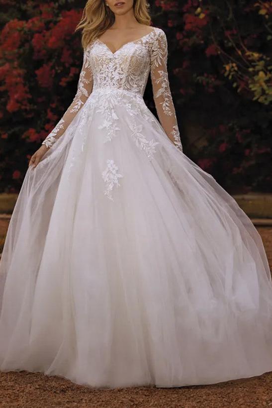 V Neck A Line Wedding Dress With Long Sleeves Lace/Tulle and Appliques Lace