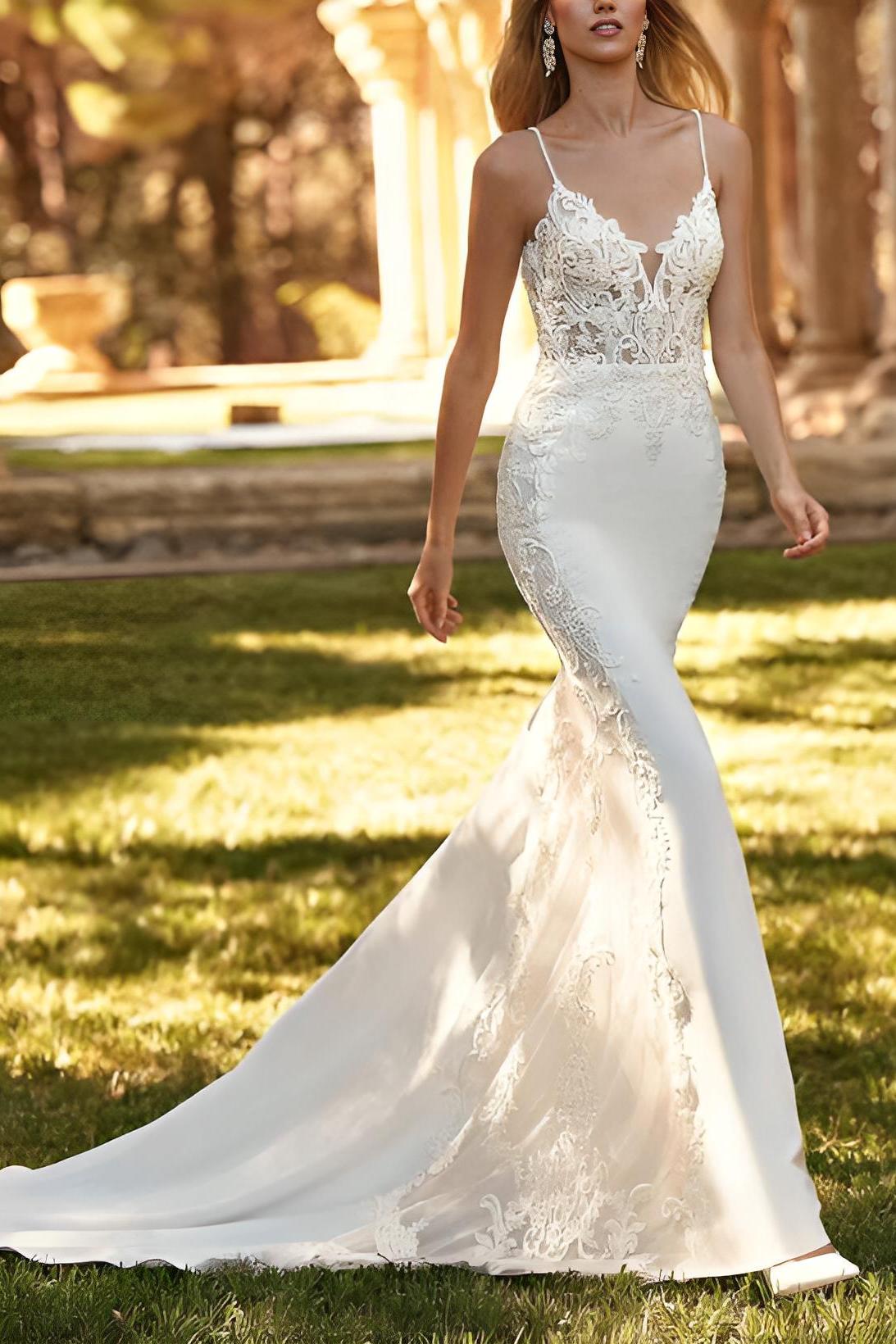 V Neck Sleeveless Court Train Elegant Wedding Dress With Appliques Lace