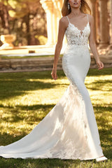 V Neck Sleeveless Court Train Elegant Wedding Dress With Appliques Lace