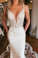 V Neck Wedding Dress Mermaid Sleeveless Bridal Gown With Lace
