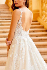 V neck Ball Gown Wedding Dress with Open Back in Lace/Tulle