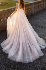 V neck Sleeveless Lace/Tulle Wedding Dress With Appliques Lace