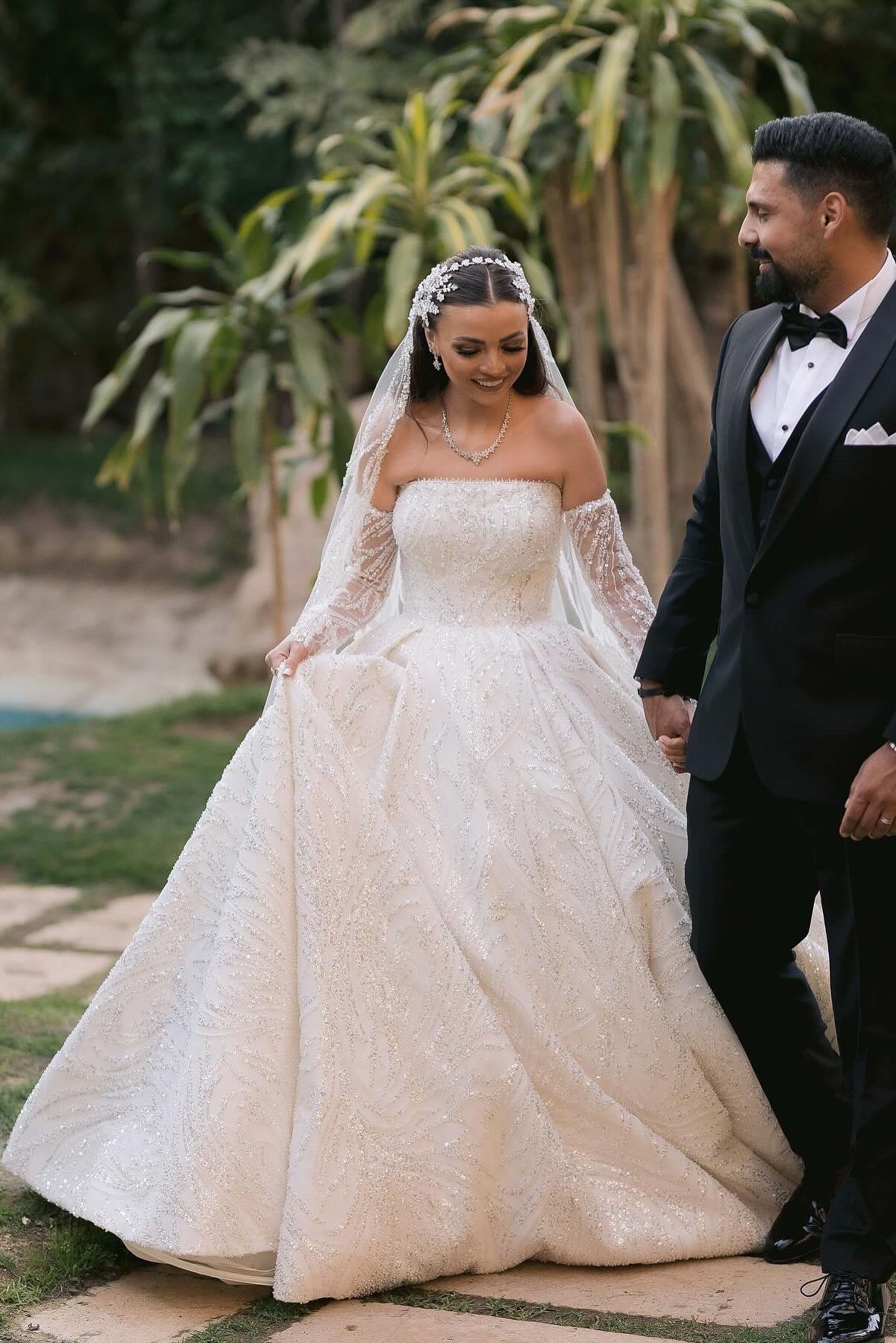 White Wedding Dress Ball Gown Strapless Sleeveless Sequined Cathedral Train Bridal Gown