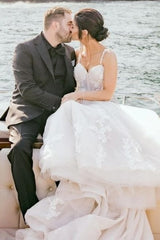 White Wedding Dress Mermaid Sweetheart Spaghetti Strap Sleeveless Sweep Train Tulle Bridal Gown With Appliques