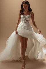 White Wedding Dress Square Spaghetti Strap A Line Sleeveless Court Train Tulle Bridal Gown With Appliques