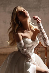White Wedding Dress Sweetheart A Line Sleeveless Lace Sweep Train Chiffon Bridal Gown With High Slit