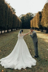 White Wedding Dress Sweetheart Off The Shoulder Sleeveless Lace Ball Gown Tulle Bridal Gown With Appliques