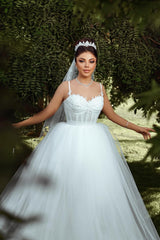 White Wedding Dress Sweetheart Spaghetti Strap Sleeveless Ball Gown Tulle Bridal Gown