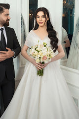 White Wedding Dress V Neck Off The Shoulder Sleeveless Sequined Chiffon Bridal Gown With Appliques
