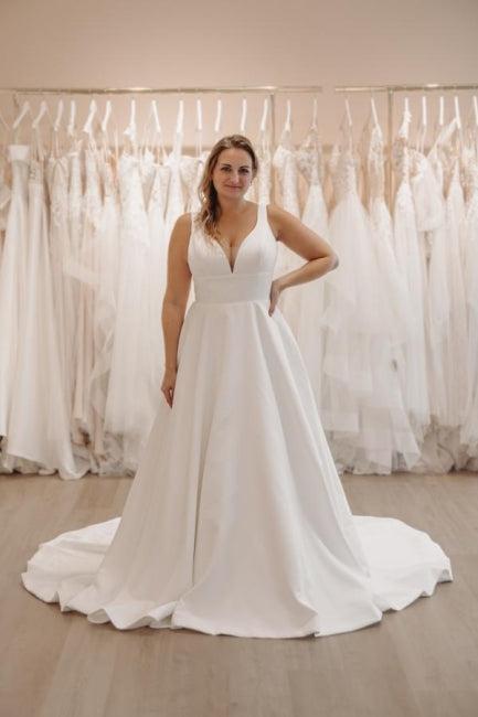White Wedding Dress V Neck Spaghetti Strap A Line Sleeveless Sweep Train Satin Bridal Gown