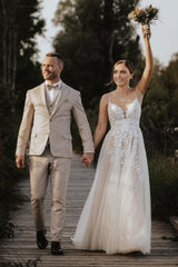 White Wedding Dress V Neck Spaghetti Strap A Line Sleeveless Sweep Train Tulle Bridal Gown With Appliques