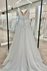 White Wedding Dress V Neck Spaghetti Strap A Line Sleeveless Tulle Bridal Gown With Appliques