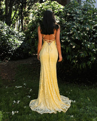 Yellow Lace Mermaid Prom Dress With Strappy V-Neck And Train Formal Evening Gown